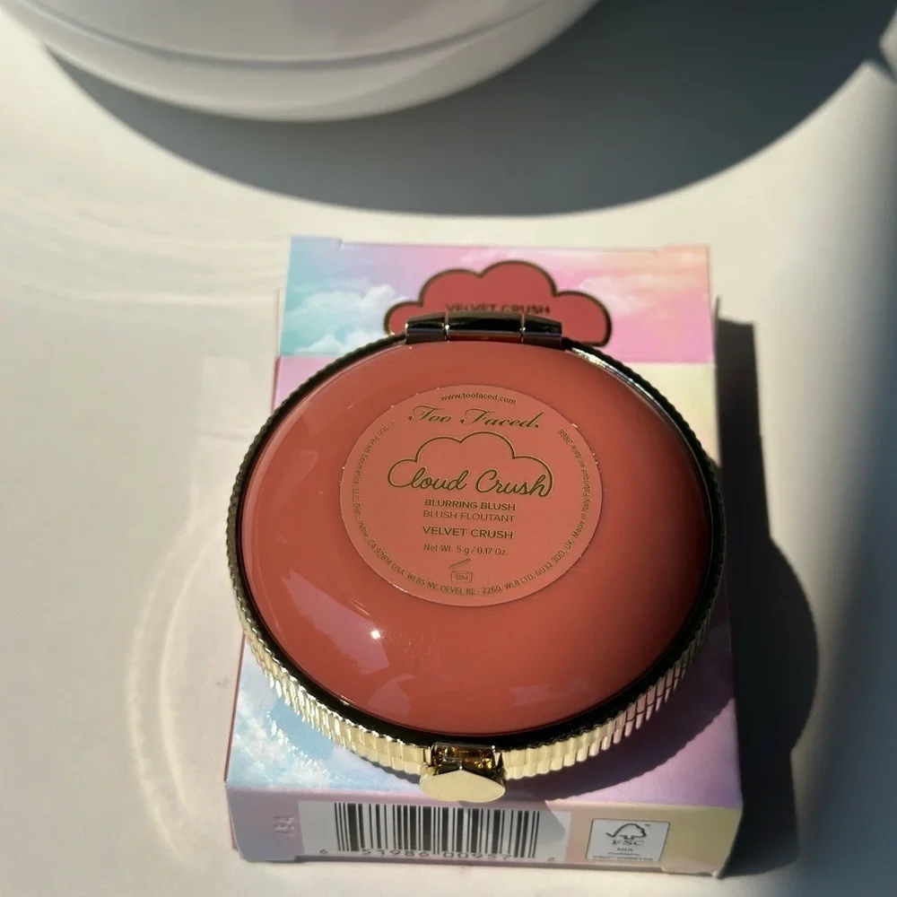 NEW Too Faced Cloud Crush Blurring Blush